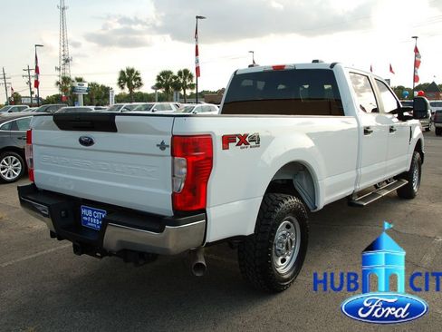 Used 2022 Ford F250 XL w/ Power Equipment Group AWD/4WD image 5
