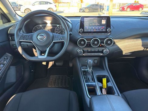 Used 2023 Nissan Sentra SV image 10