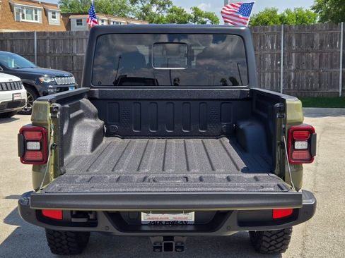 New 2025 Jeep Gladiator Willys image 12