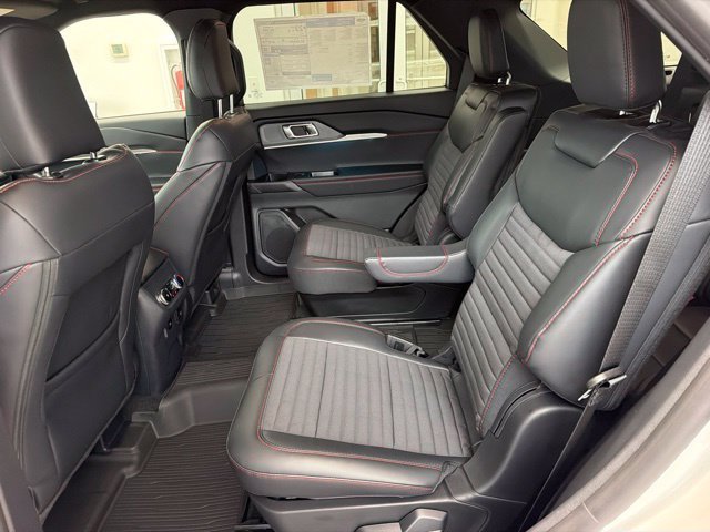 New 2027 Ford Explorer ST-Line w/ Premium Package AWD/4WD image 15