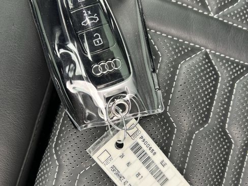 Used 2024 Audi RS 7 Performance image 38