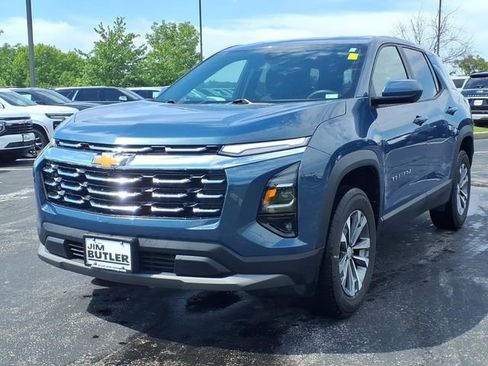 Used 2025 Chevrolet Equinox LT w/ Safety and Technology Package FWD image 1