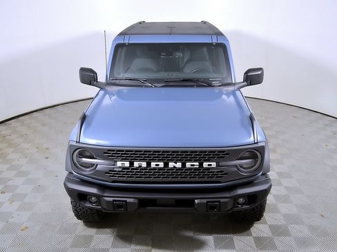Used 2025 Ford Bronco Badlands AWD/4WD image 4