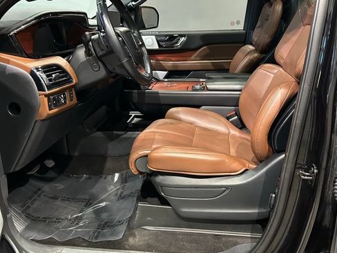 Used 2024 Lincoln Navigator Reserve w/ Equipment Group 201A AWD/4WD image 10