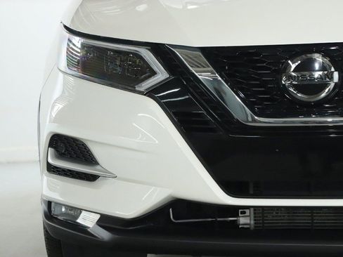 Certified 2022 Nissan Rogue Sport SL w/ Premium Package image 9