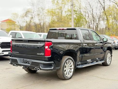 Used 2020 Chevrolet Silverado 1500 High Country w/ Technology Package AWD/4WD image 8