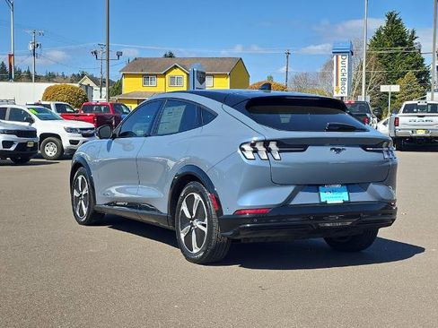 Certified 2023 Ford Mustang Mach-E Premium AWD/4WD image 4