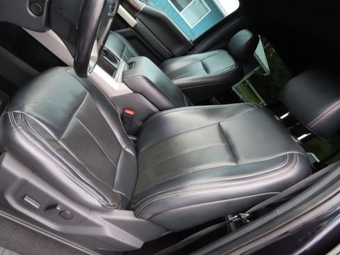 Used 2022 Ford F250 Lariat w/ Black Appearance Package image 31