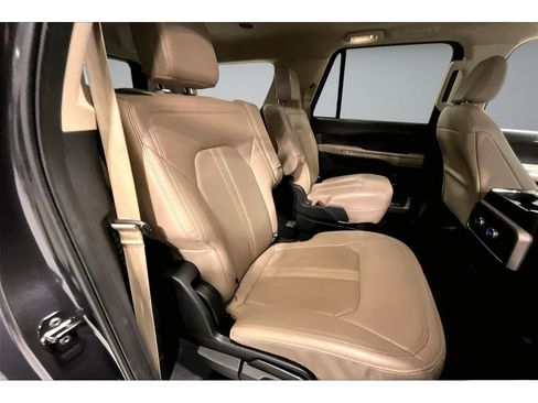 Used 2024 Ford Expedition Max Limited AWD/4WD image 28
