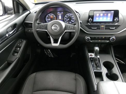 Used 2021 Nissan Altima 2.5 S FWD image 13
