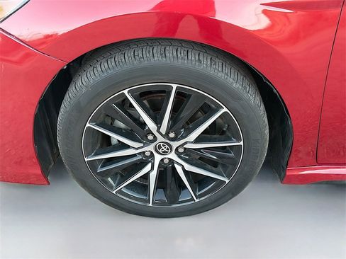 Used 2022 Toyota Camry SE image 29