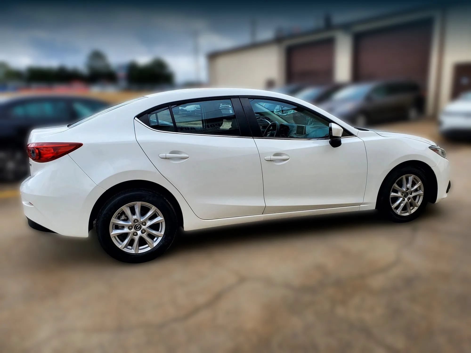 Used 2016 MAZDA MAZDA3 i Sport w/ Preferred Equipment Package FWD image 14