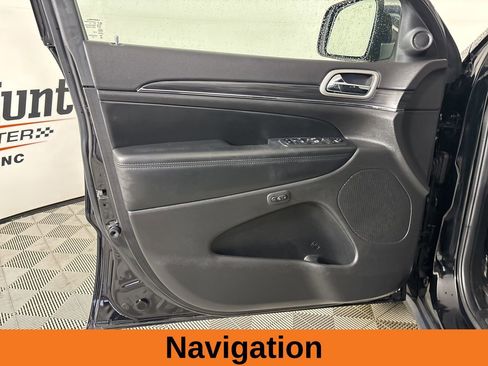 Used 2022 Jeep Grand Cherokee Limited image 8