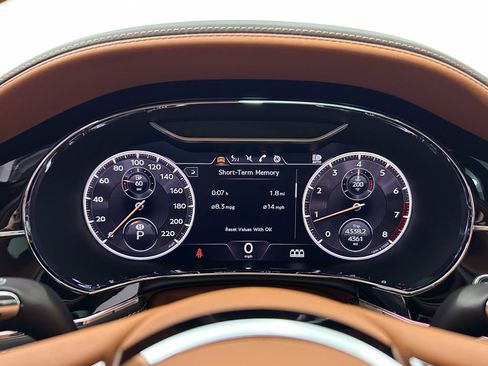 Used 2024 Bentley Flying Spur V8 AWD/4WD image 26