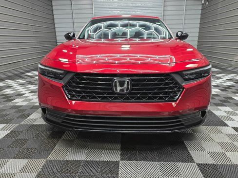 Used 2024 Honda Accord Sport image 4