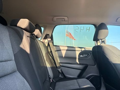 Certified 2025 Nissan Rogue SV FWD image 29