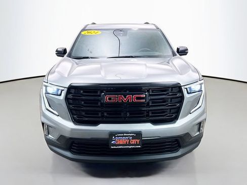 Used 2024 GMC Acadia Elevation w/ Black Edition FWD image 2