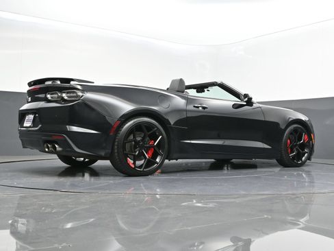 Used 2021 Chevrolet Camaro SS RWD image 39