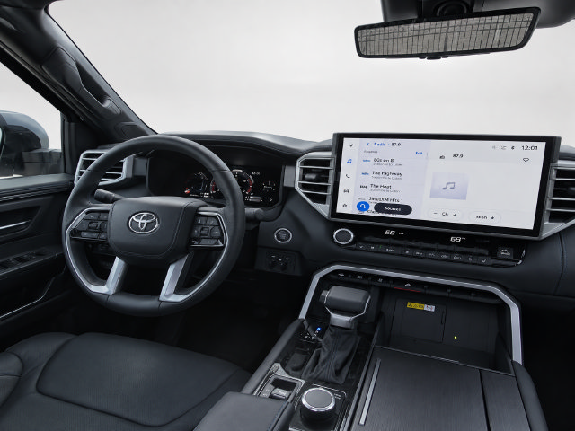 Used 2023 Toyota Tundra Platinum AWD/4WD image 10
