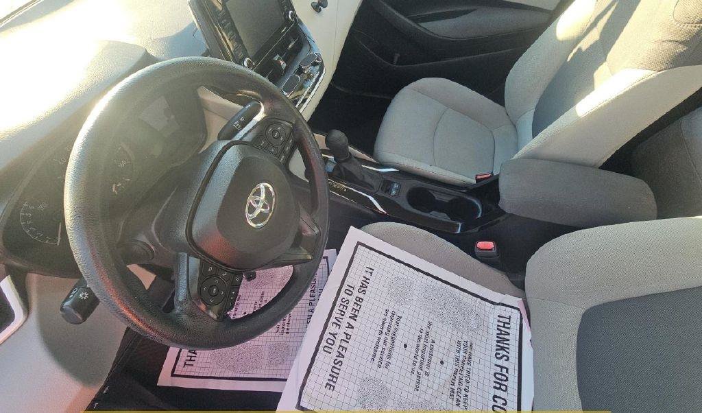 Used 2022 Toyota Corolla L FWD image 3
