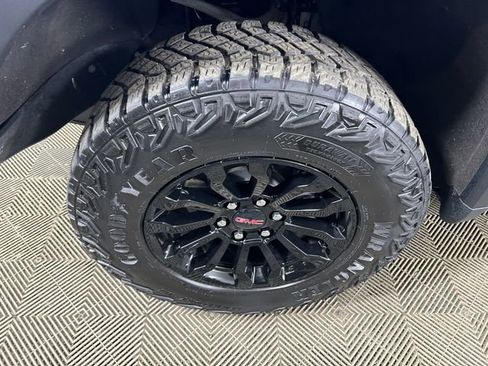 Used 2023 GMC Sierra 1500 AT4X AWD/4WD image 11