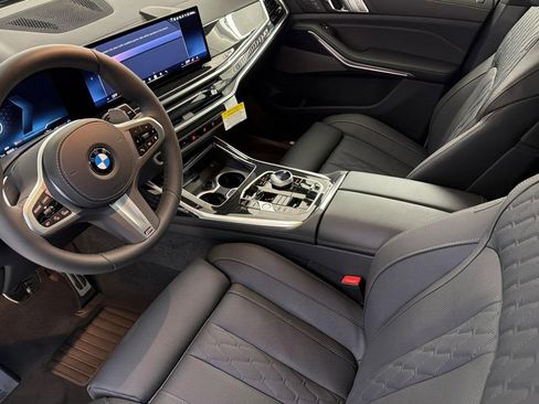 New 2026 BMW X7 xDrive40i w/ Executive Package image 4