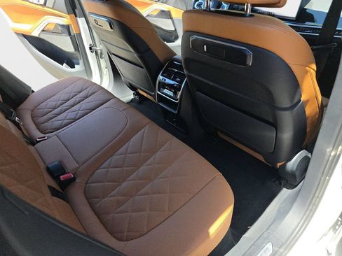 Used 2024 BMW X6 xDrive40i w/ Premium Package AWD/4WD image 13
