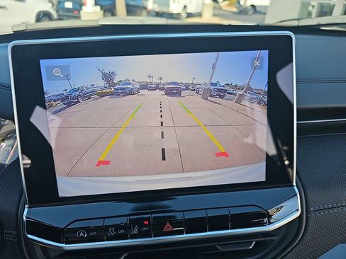 New 2026 Jeep Compass Latitude image 21