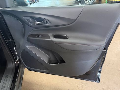 Used 2022 Chevrolet Equinox RS AWD/4WD image 18