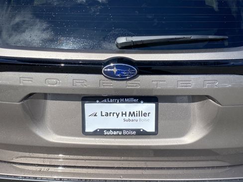 Used 2025 Subaru Forester Limited image 26