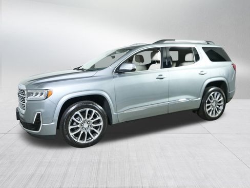 Used 2023 GMC Acadia Denali w/ Denali Ultimate Package image 3