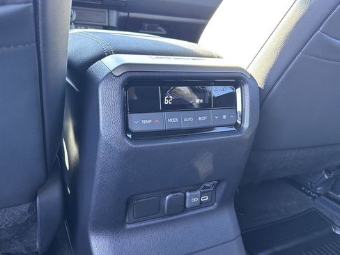 Used 2024 Toyota Land Cruiser image 28