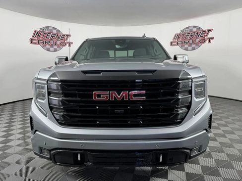 Used 2024 GMC Sierra 1500 Denali w/ Denali Reserve Package AWD/4WD image 2