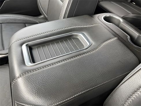 Used 2021 GMC Yukon Denali image 24