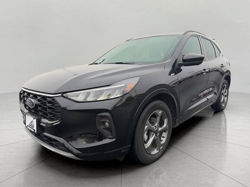 Certified 2023 Ford Escape ST-Line Select w/ Tech Pack #2 image 2