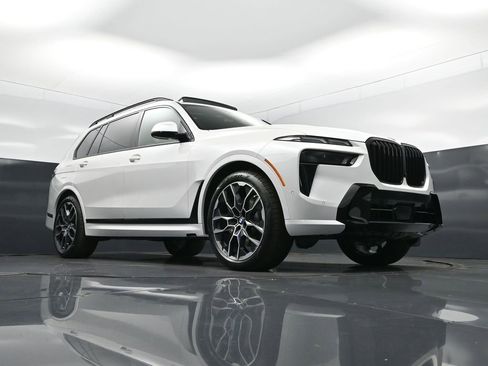 New 2026 BMW X7 xDrive40i AWD/4WD image 45