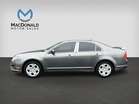 Used 2011 Ford Fusion SE w/ 202A Rapid Spec Order Code FWD image 4