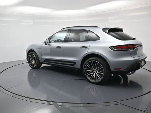 Used 2026 Porsche Macan image 3