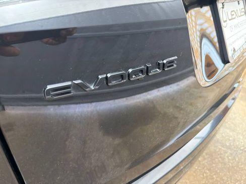 Used 2023 Land Rover Range Rover Evoque R-Dynamic S AWD/4WD image 22
