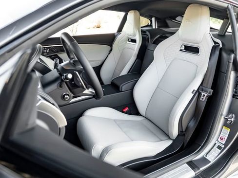 Used 2024 Jaguar F-TYPE R-Dynamic RWD image 17