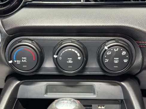 Used 2016 MAZDA MX-5 Miata Club RWD image 28