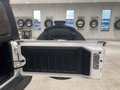 Used 2018 Jeep Wrangler Unlimited Sport S AWD/4WD image 8