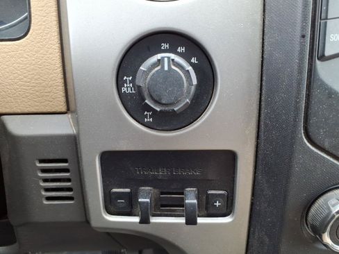 Used 2013 Ford F150 XLT w/ Luxury Equipment Group AWD/4WD image 16