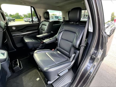 Used 2025 Lincoln Navigator Reserve AWD/4WD image 24