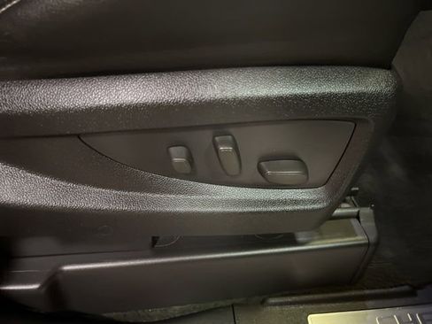 Used 2015 Chevrolet Tahoe LTZ AWD/4WD image 75