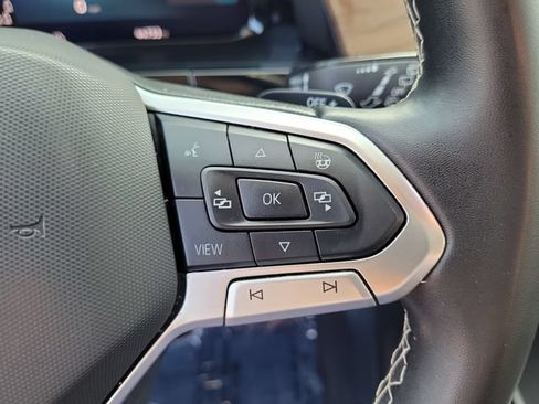 Certified 2024 Volkswagen Atlas SE FWD image 23
