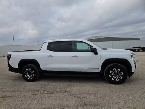 New 2026 GMC Sierra EV Elevation image 6