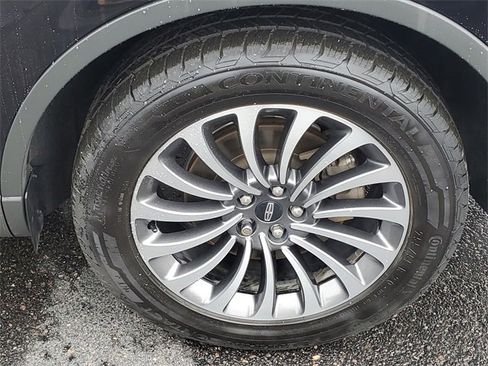 Used 2020 Lincoln Aviator Reserve w/ Elements Package Plus image 32