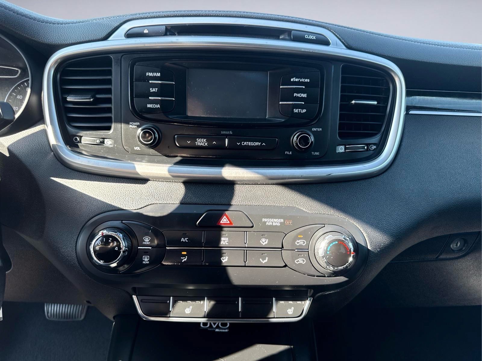 Used 2016 Kia Sorento AWD w/ LX Convenience Package image 19