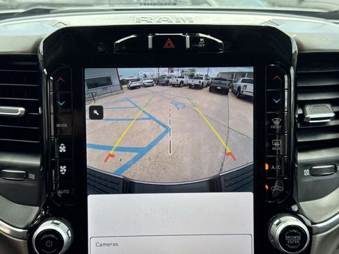 Used 2024 RAM 2500 Laramie AWD/4WD image 25